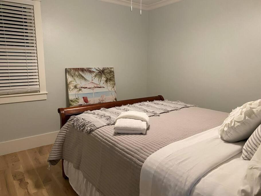 Walk To Bay Street And Historic Downtown Beaufort! Close To Parris Island Mcrd!! Extérieur photo